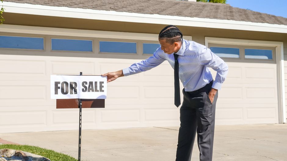 real estate agent